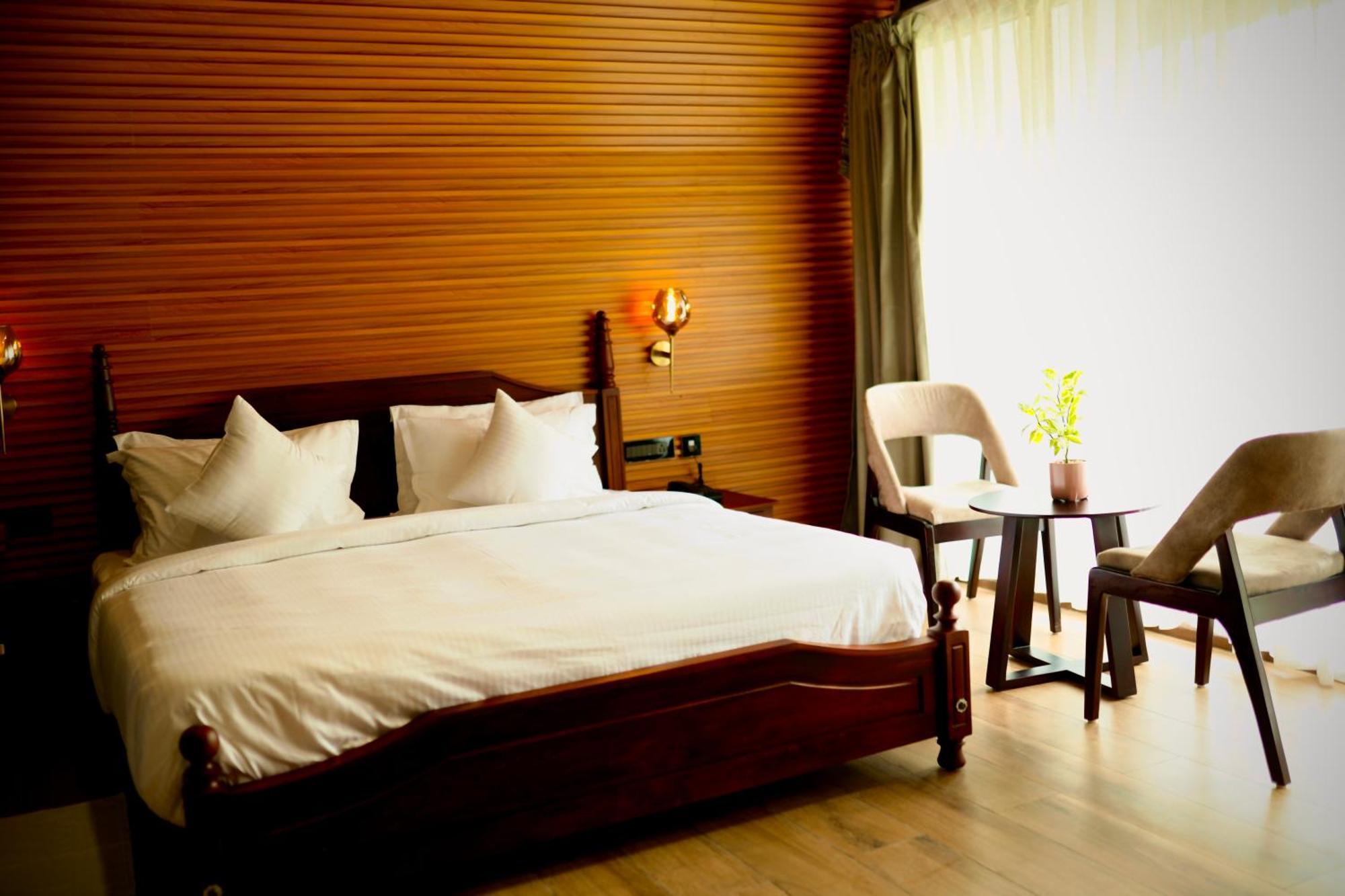 Leela'S 7Th Heaven Resort & Spa Trikunnapuzha Ngoại thất bức ảnh